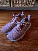 Sneaker in rosé von Puma (Gr. 41) Rheinland-Pfalz - Edenkoben Vorschau