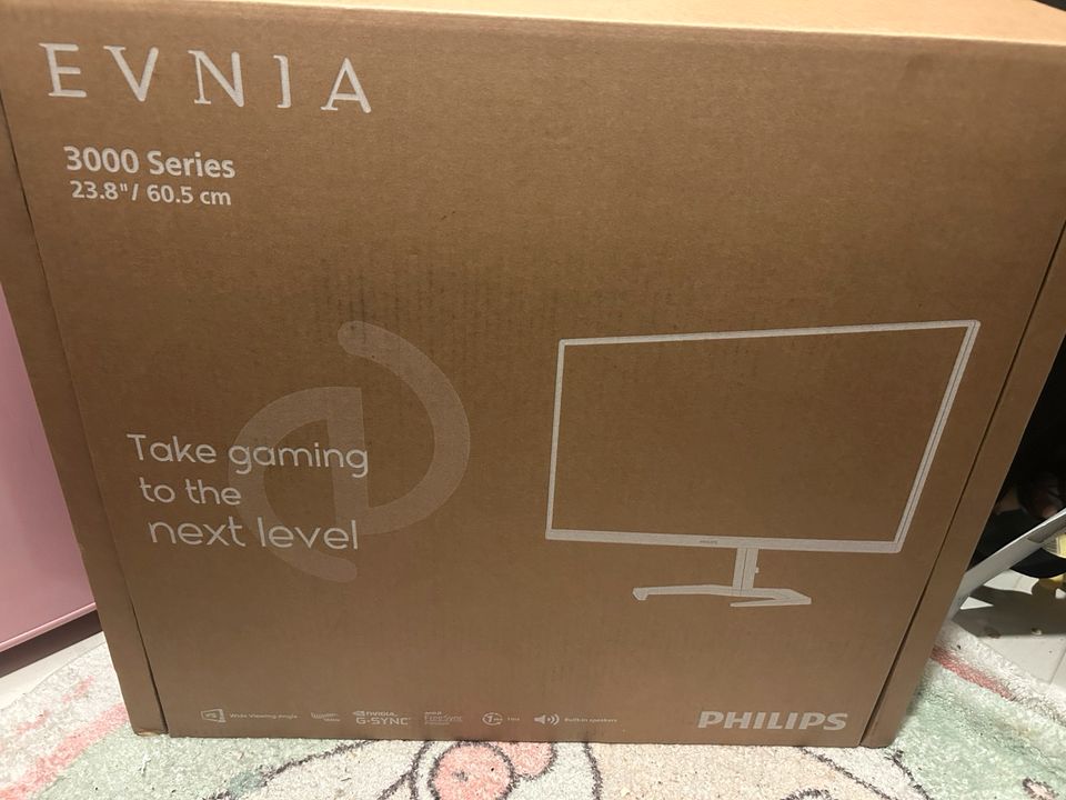 Philips Evnia Gaming Monitor in Berlin