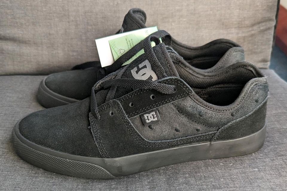 Neue DC Shoes Skaterschuhe Sneaker Gr 40 in Leipzig
