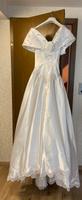 Brautkleid, Hochzeitskleid, weiß, satin, Gr. 36 mit Applikationen Hessen - Hünfelden Vorschau