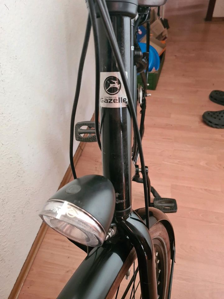 Job Bike 28 Zoll Gazelle. AKKU top. Bastler. in Hamburg