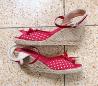 FILA Sandalen Wedges Keilabsatz rot mit weißen Punkten Polka dots Baden-Württemberg - Karlsruhe Vorschau