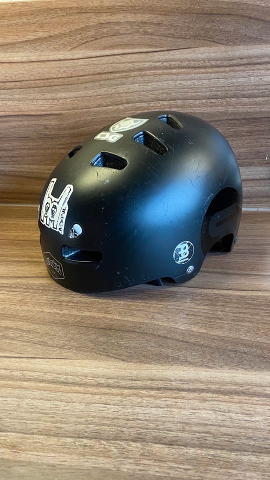 TSG Helm / Skaterhelm / Scooterhelm / Fahrradhelm / L/XL in Chemnitz