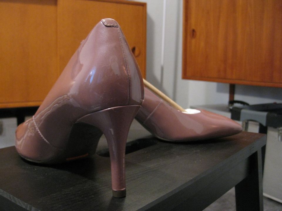 Rockport nude shop heels