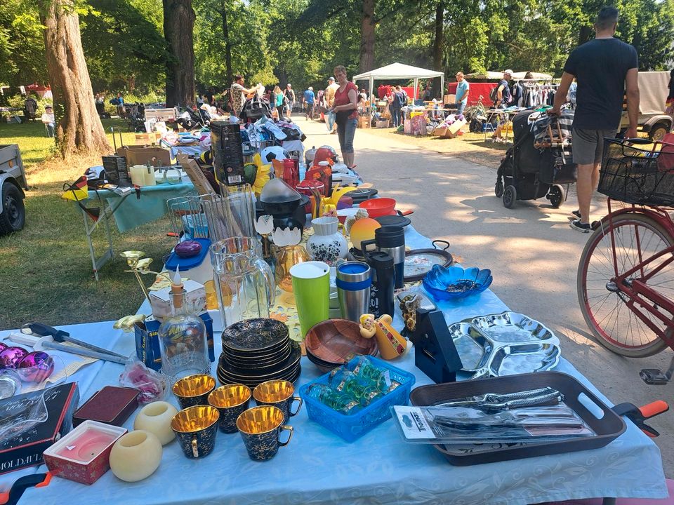 Flohmarktbestand in Wienhausen