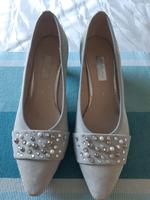Gabor Pumps in hellgrau mit Perlen Gr 41 *NEU* Niedersachsen - Hildesheim Vorschau