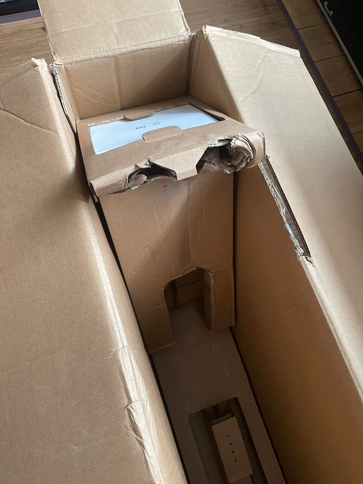 Xiaomi M365 Karton Transport Verpackung in Hamburg