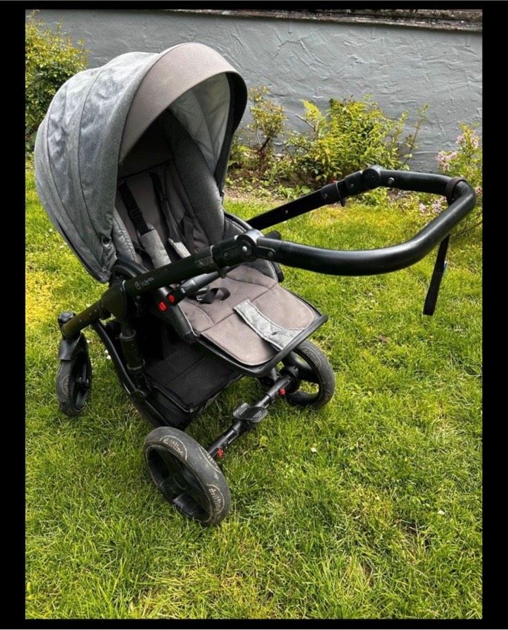 Kinderwagen von Jedo mit allem drum und dran in Bad Harzburg