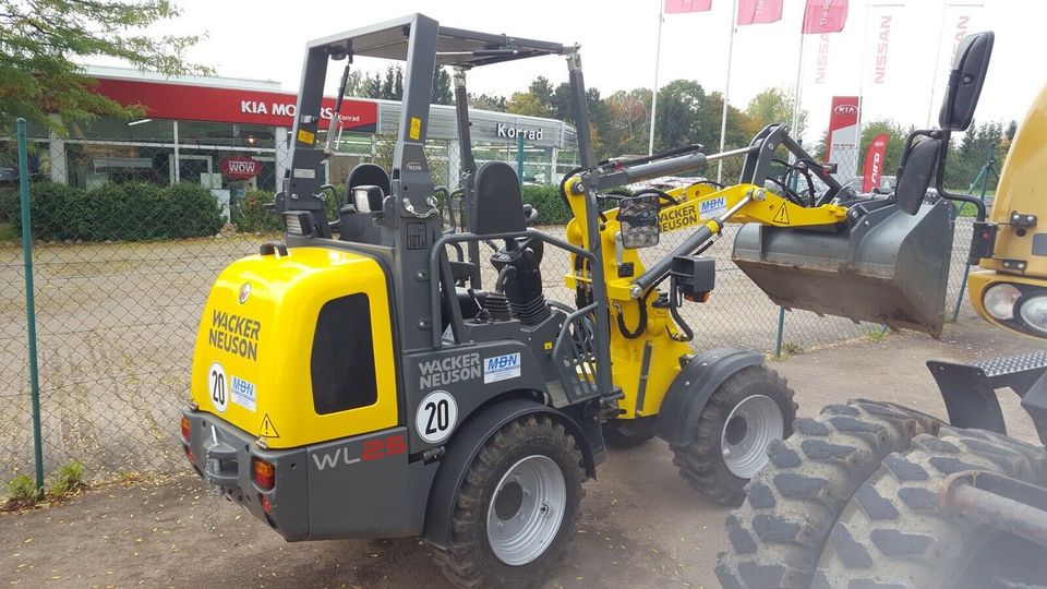 Vermietung Kompakt Radlader Hoflader Wacker Weidemann in Hettstedt