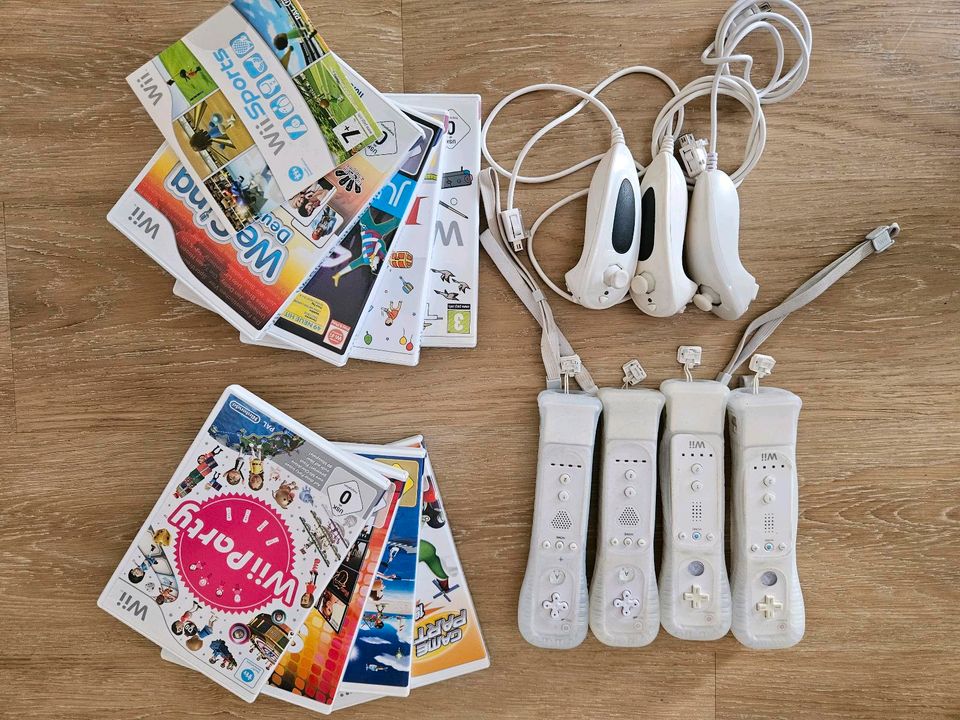 Wii mit Spielen und Zubehör in Leipzig