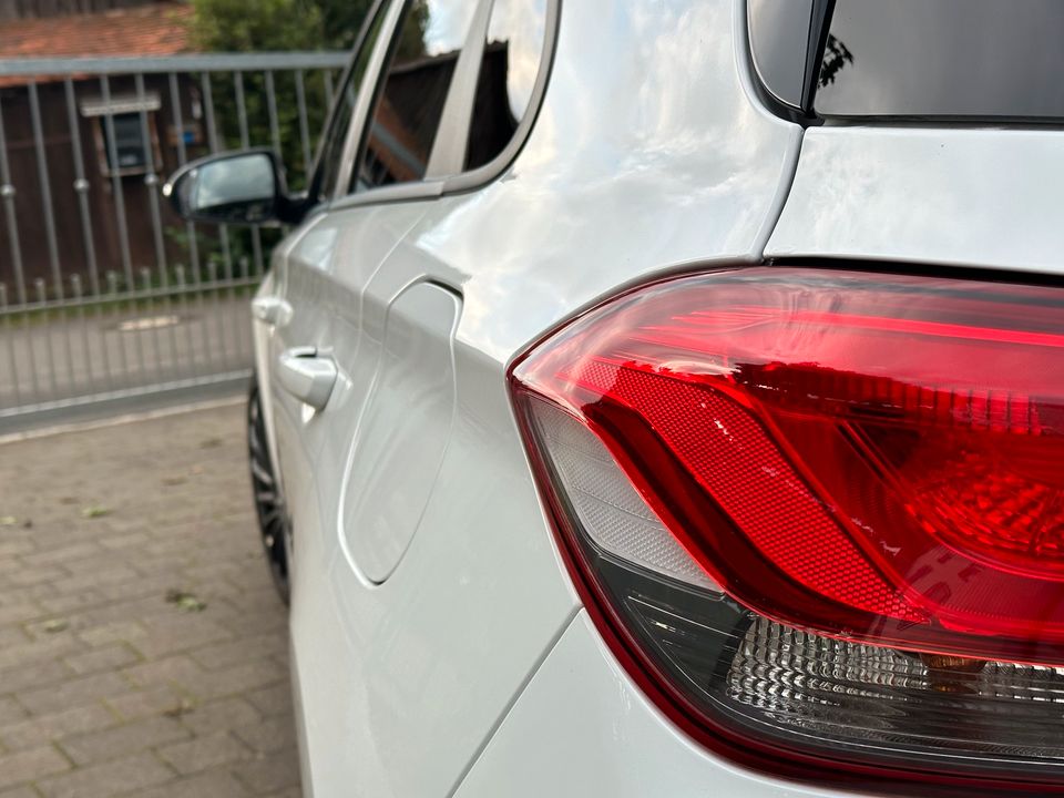 Hyundai i30 1.0 T-GDI EDITION 30, 8-fach bereift, Rückfahrkamera in Hungen