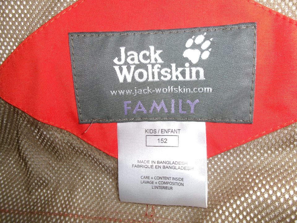 Jack Wolfskin Family * Jacke * rot * Kapuze * Texapore Größe 152 in Lauf a.d. Pegnitz