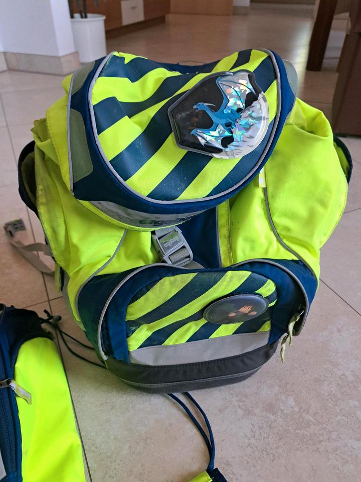 Schultasche von Ergobag mit abnehmbaren Klettbildern in Traitsching