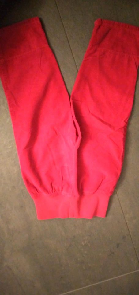 Hose leichter Stoff Sweathose in rot Gr.80 neu in Fichtenberg