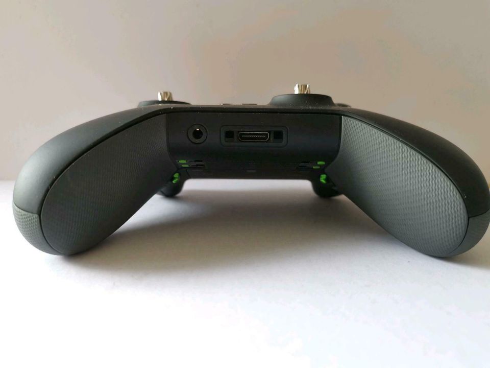 Microsoft Elite Controller (Xbox One/Series) in Lahnau