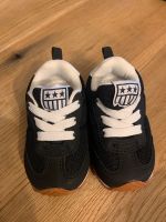 Sneaker Größe 18/19 NEU Kr. Altötting - Töging am Inn Vorschau