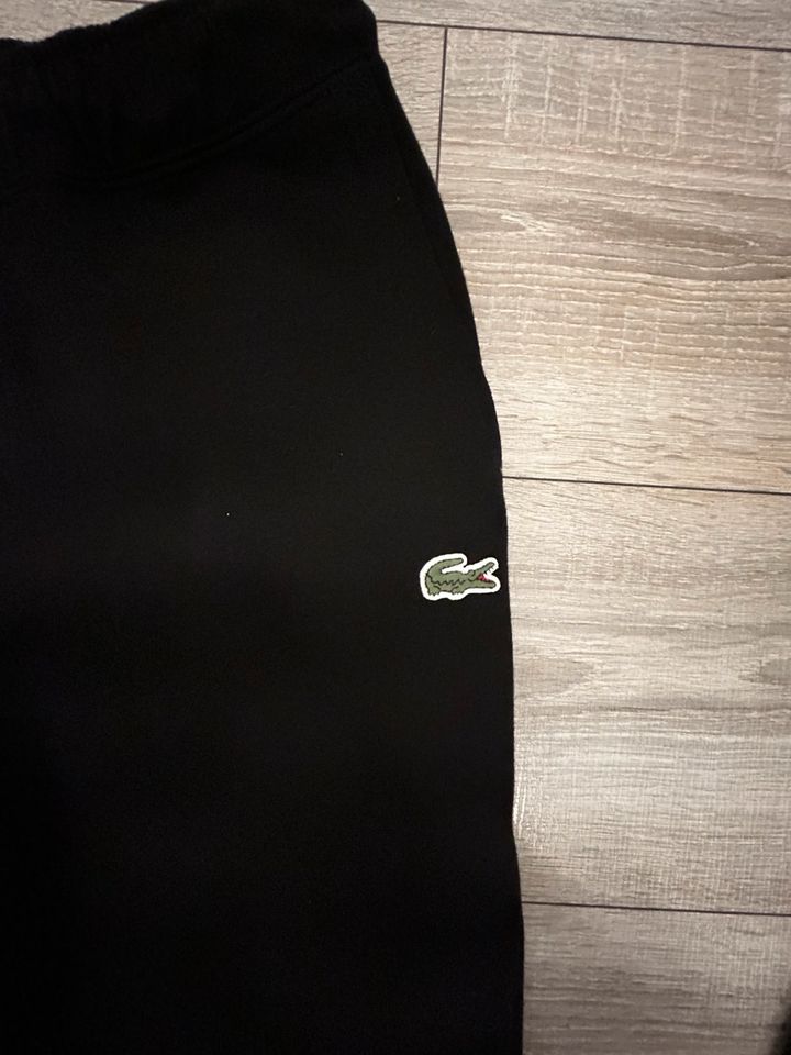 Lacoste Hose in Düsseldorf