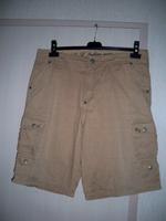 kurze Herrenhose Gr. L, neuwertig + Poloshirt Sachsen - Mühlau Vorschau