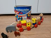 bunte Holzbausteine + Zug aus Holz Nordrhein-Westfalen - Olfen Vorschau