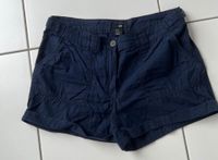 Shorts H&M Marine dunkelblau Gr. 40 kurze Hose Hotpants Baden-Württemberg - Weissach Vorschau