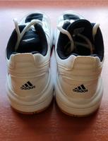adidas Größe 44 neuwertig ungetragen Berlin - Hellersdorf Vorschau