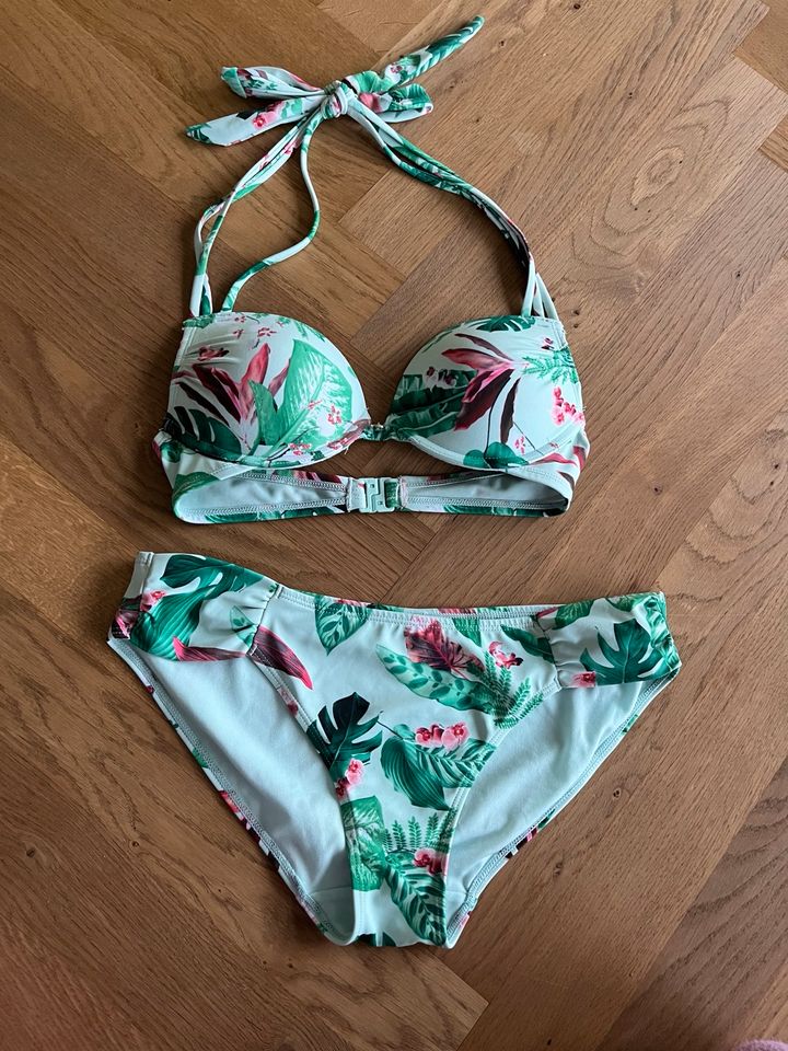 Hunkemöller Bikini mit gefütterten Cups in Größe S in Gießen