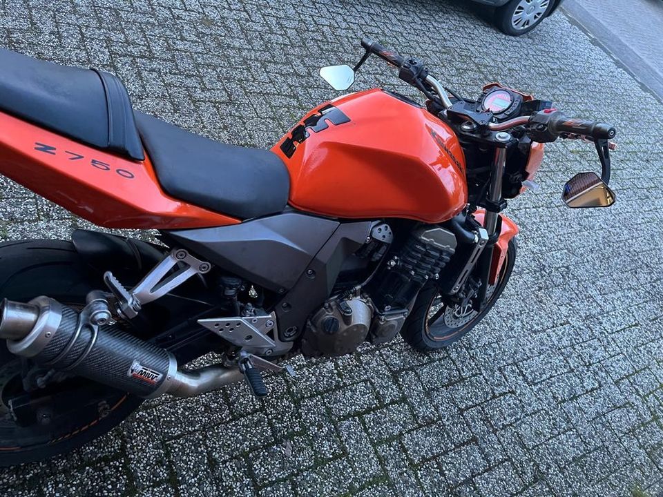 Kawasaki ZR750j in Jever