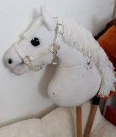 Hobby Horse weiß mit Halfter Steckenpferd Hessen - Dreieich Vorschau