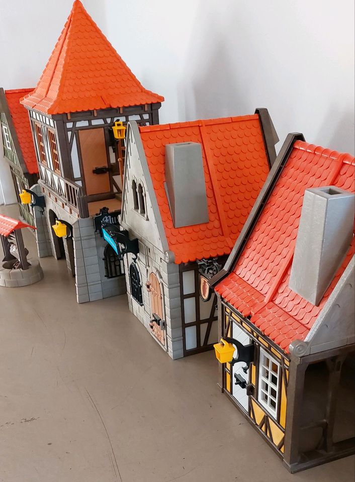 5 verschiedene Playmobil Fachwerkhäuser, Preis ab 35  € in Mülheim (Ruhr)