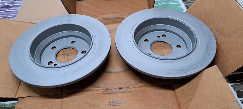 2 x Bremsscheiben für R 230 Mercedes 350 SL hinten neu im Karton in Kempen