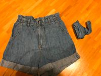 Shorts mit Bindegürtel Jeans blau Größe 34 xs von H&M top Zustand Nordrhein-Westfalen - Königswinter Vorschau