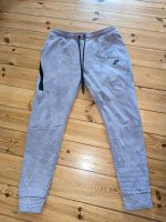 Nike Tech Fleece Jogginghose Größe L Berlin - Steglitz Vorschau