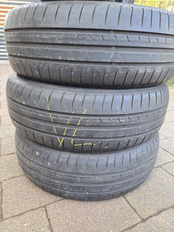 GUT: 2x 4x Sommerreifen 185 65 R15 88H 2014 _ Dunlop _ 4,5-5,5mm in Weira