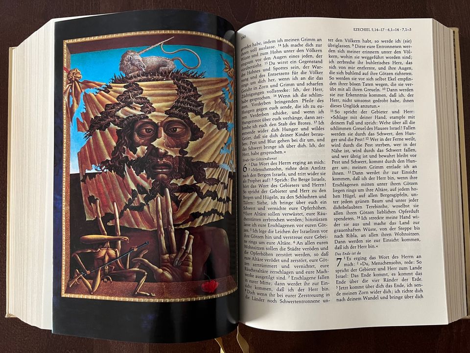 goldene Bibel bebildert von Ernst Fuchs in Köln