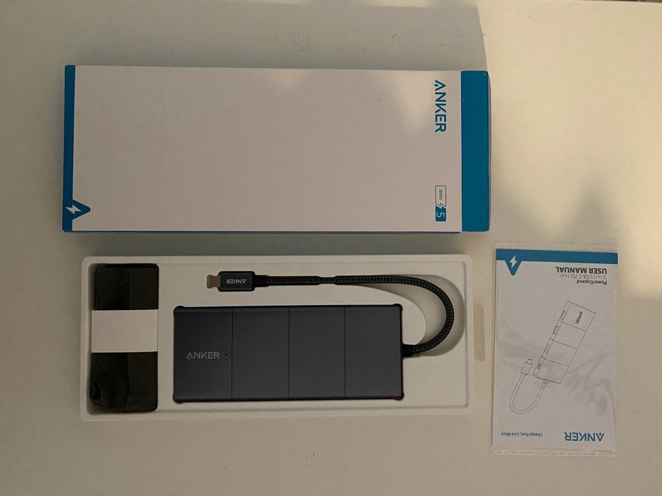 NEU Anker 563 USB-C Hub (11-in-1) HDMI DisplayPort Ethernet etc. in Hamburg