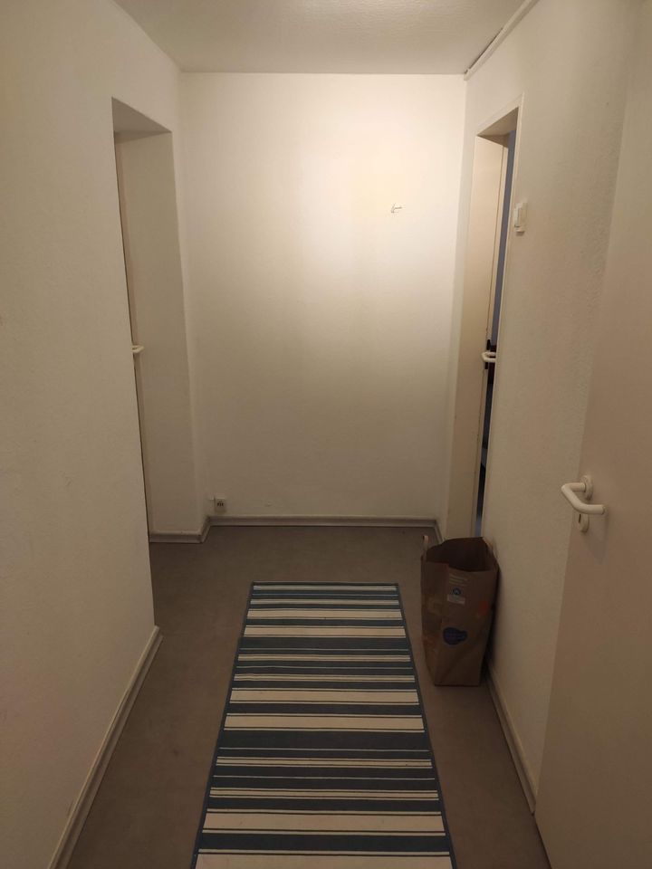 I am looking for a flatmate in Wilhelmshöher Allee in Kassel