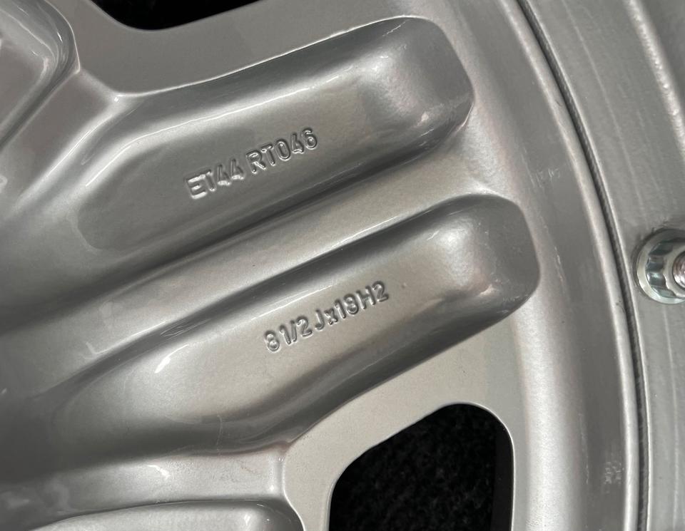 ORIGINAL 18 ZOLL AMG FELGEN AERO 2 II R129 W124 W140 8,5 ET44 in Halle