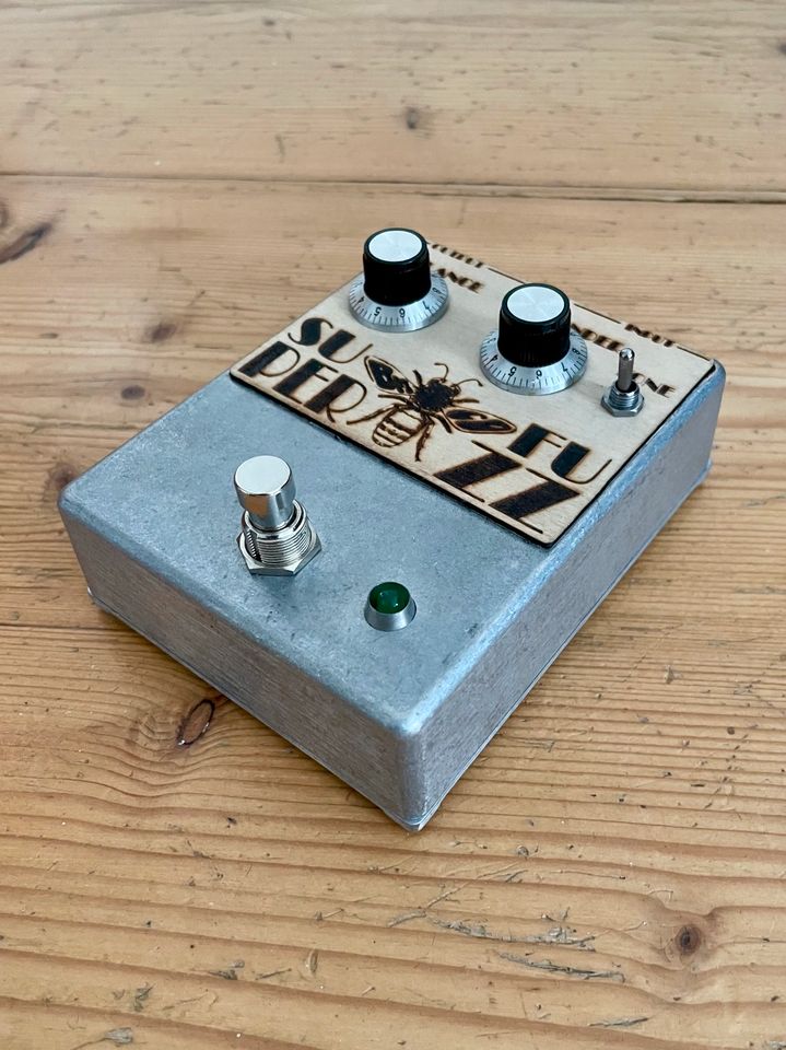 BMC DEVICES SUPER FUZZ - Effekt-Pedal - SHIN-EI UNIVOX in Dresden