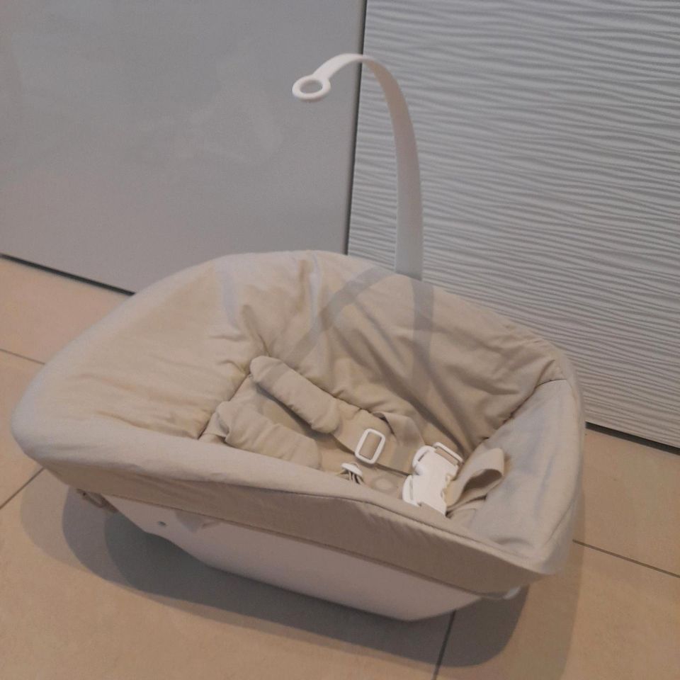 Stokke Tripp Trapp Newborn Set & Spielebogen & Wechselbezug in Essen