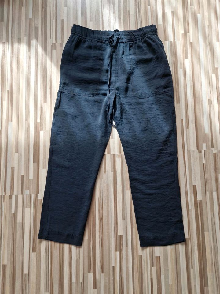 zara damen Hose Gr.M in Dortmund