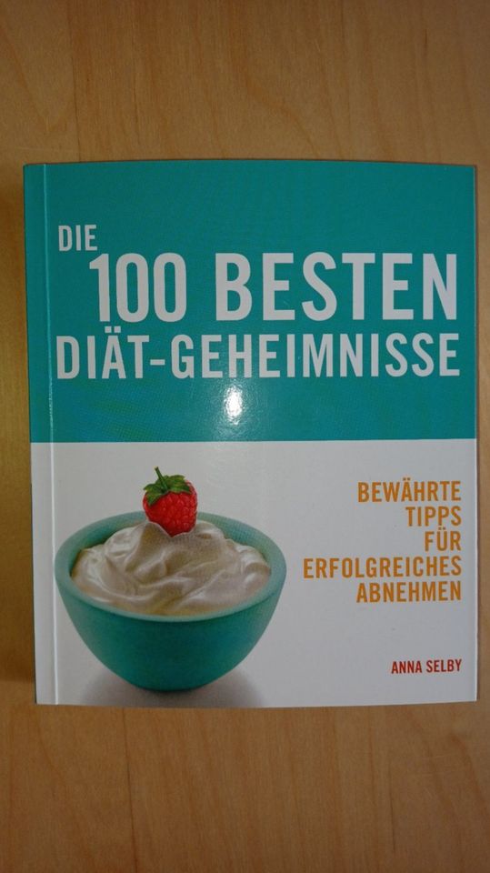 Buch: Die besten 100 Diät-Geheimnisse zu verkaufen in Bad Schwartau