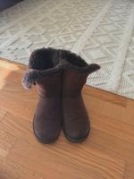 UGG Boots Bailey Button in braun  37 Düsseldorf - Flingern Nord Vorschau