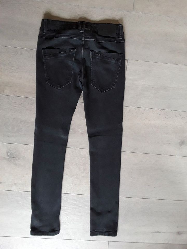 GRUNT Kinder Jeans Hose für Jungen , Gr. 24 (140/146) slim in Hille