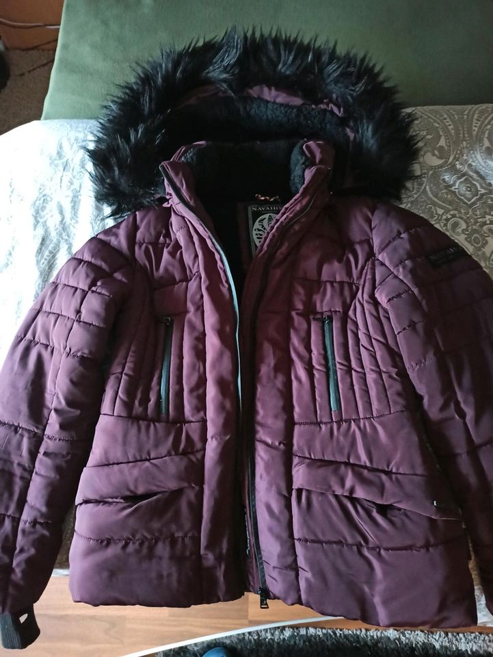 NAVAHOO DAMEN WINTERJACKE MIT KAPUZE NEUWERTIG in Leimen