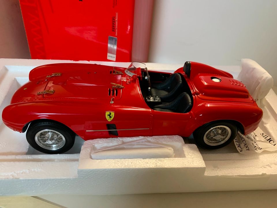 Modellauto Ferrari 375 Plus Street 1:18 von BBR in Paderborn