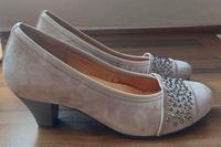 Elegante Damen Schuhe Gabor / Pumps / Leder / Gr. 2,5 / NEU Nordrhein-Westfalen - Beckum Vorschau