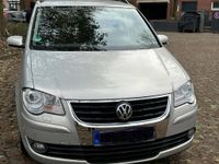 Volkswagen Touran 2.0 TDI Automatik, Sitzheizung, Klima Hamburg-Mitte - Hamburg Horn Vorschau