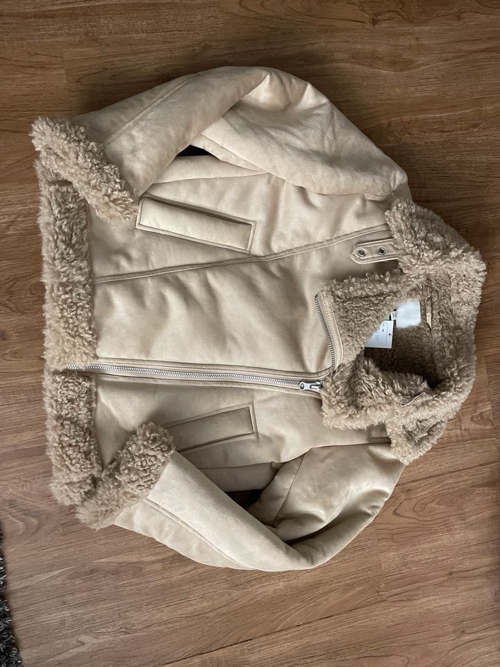 Damen Winterjacke xs/s in Meschede