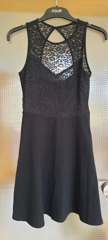 Even&Odd Jersey Kleid mit Spitzen schwarz Gr. XS in Merdingen