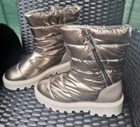 Catwalk Plateaustiefel, Goldmetallic, Gr 41, Neu mit Karton Bremen - Borgfeld Vorschau